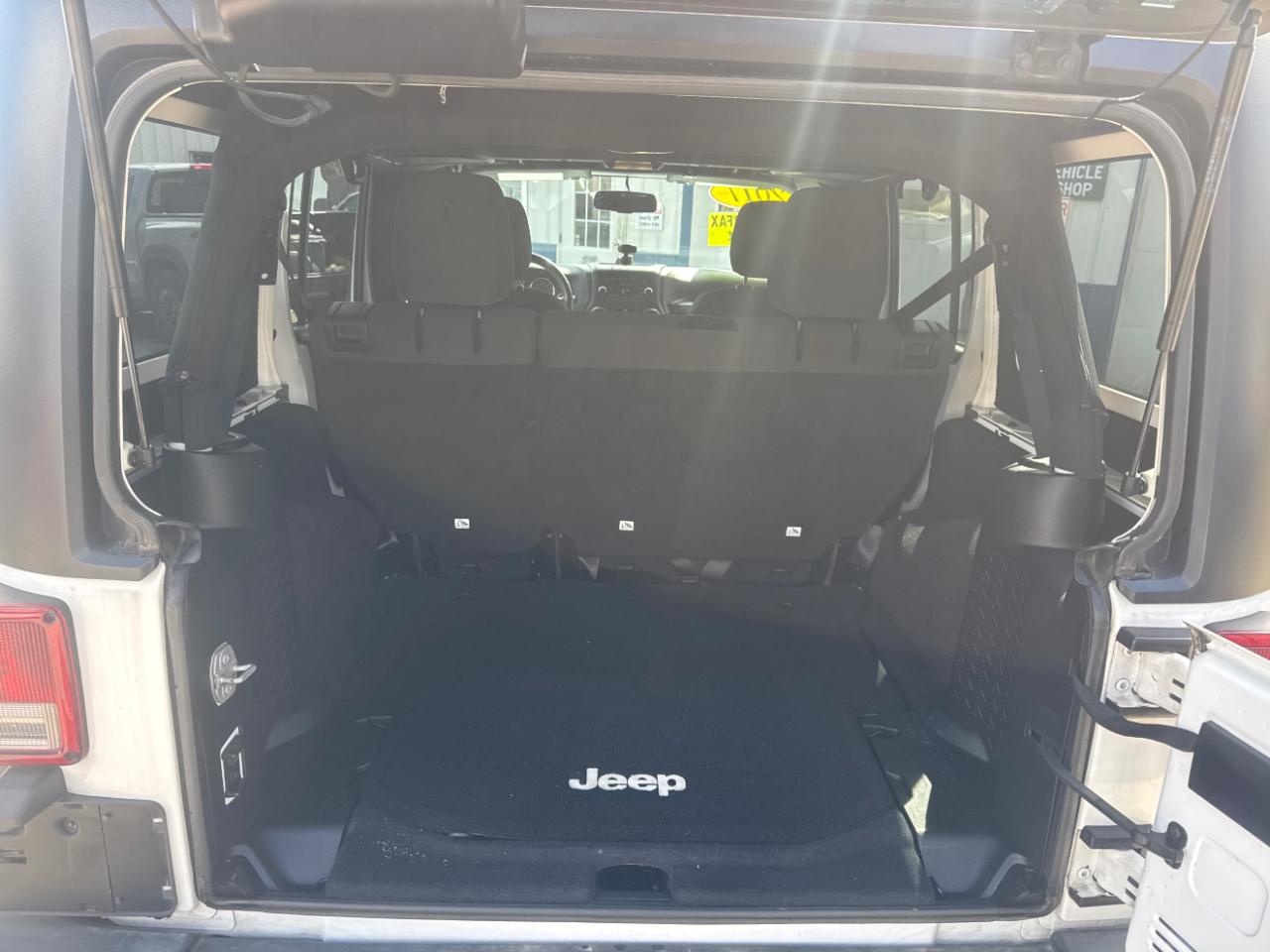 Jeep Wrangler Unlimited Sport 4WD 2017