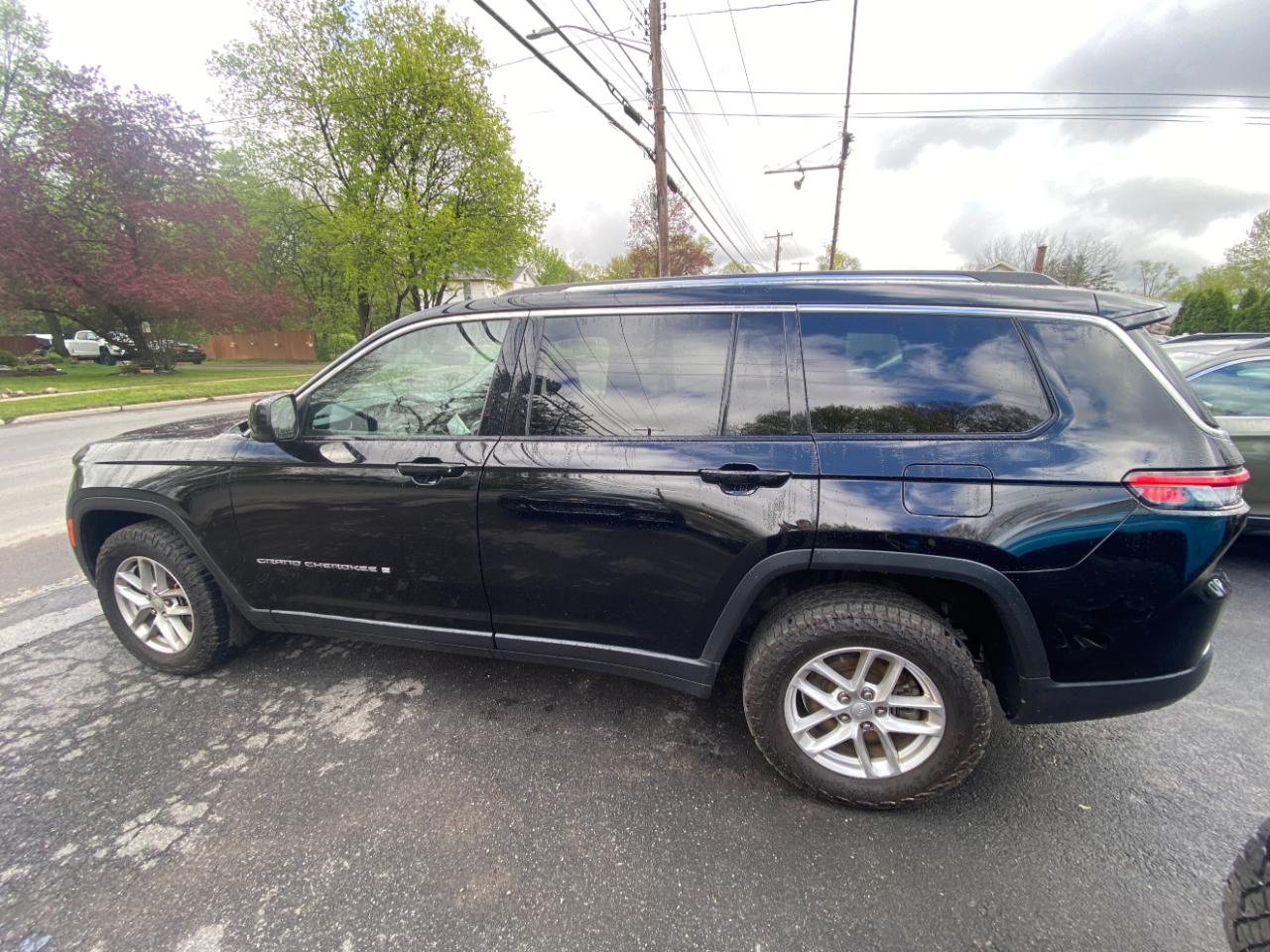 Jeep Grand Cherokee L Laredo 4WD 2021