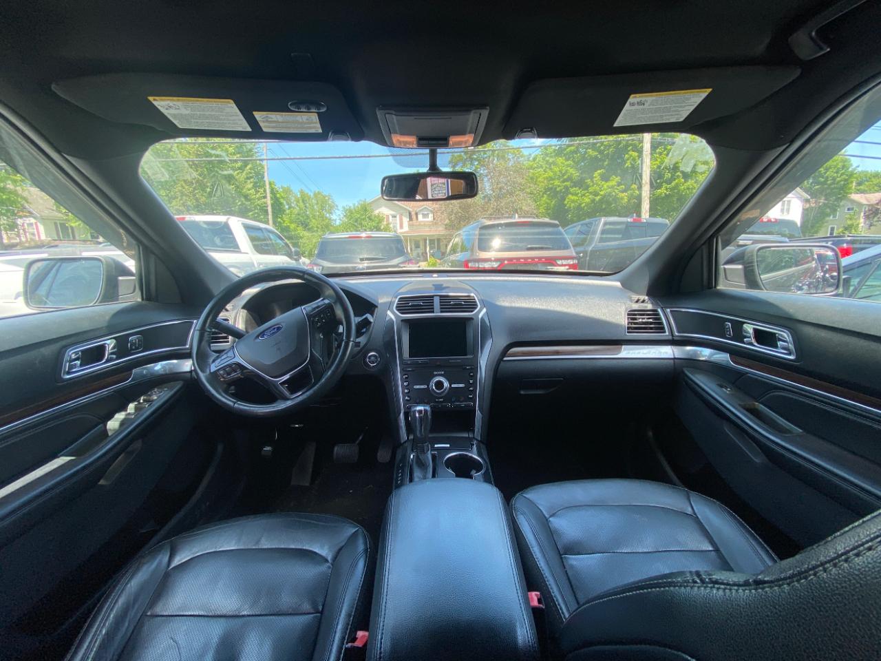 Ford Explorer Limited 4WD 2019