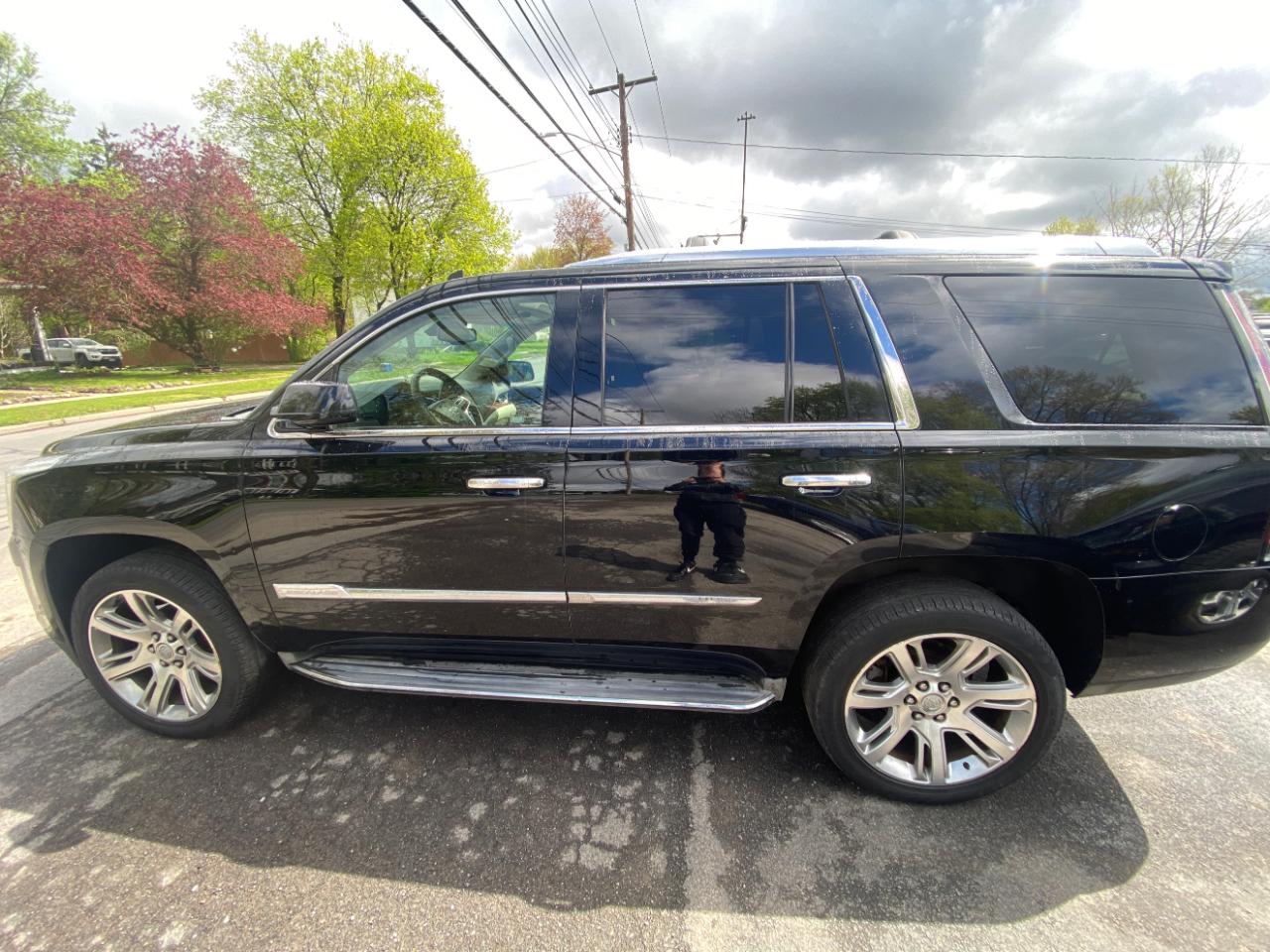 Cadillac Escalade Luxury 4WD 2015