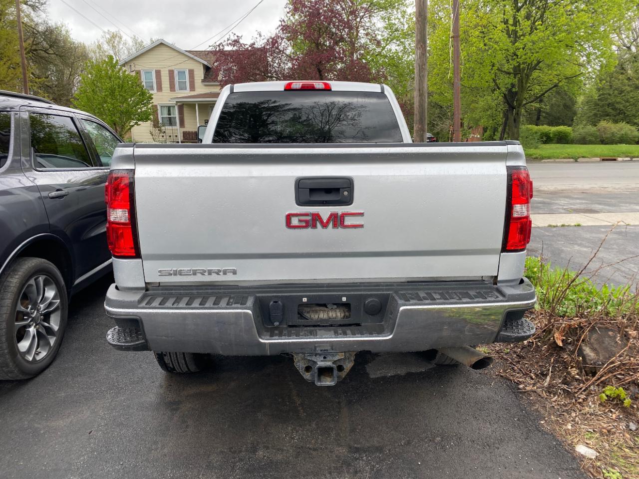 GMC Sierra 2500HD Base Crew Cab 4WD 2017