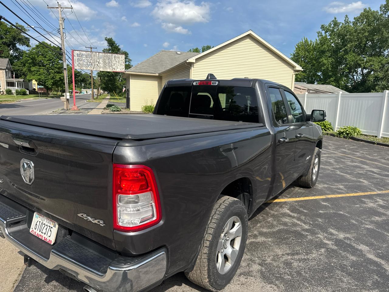 RAM 1500 Big Horn Quad Cab 4WD 2019