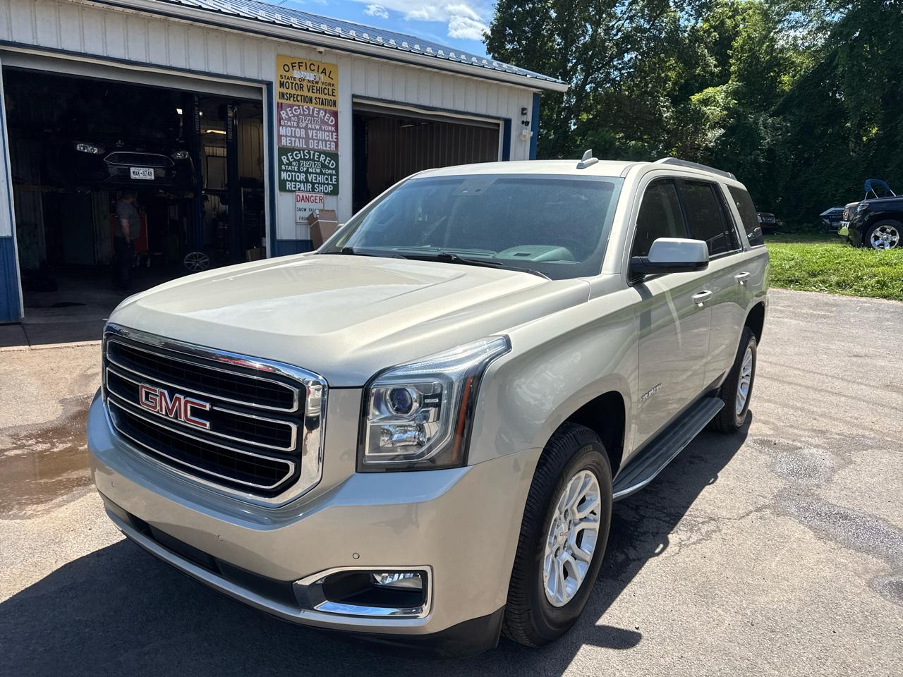 GMC Yukon SLT 4WD 2015