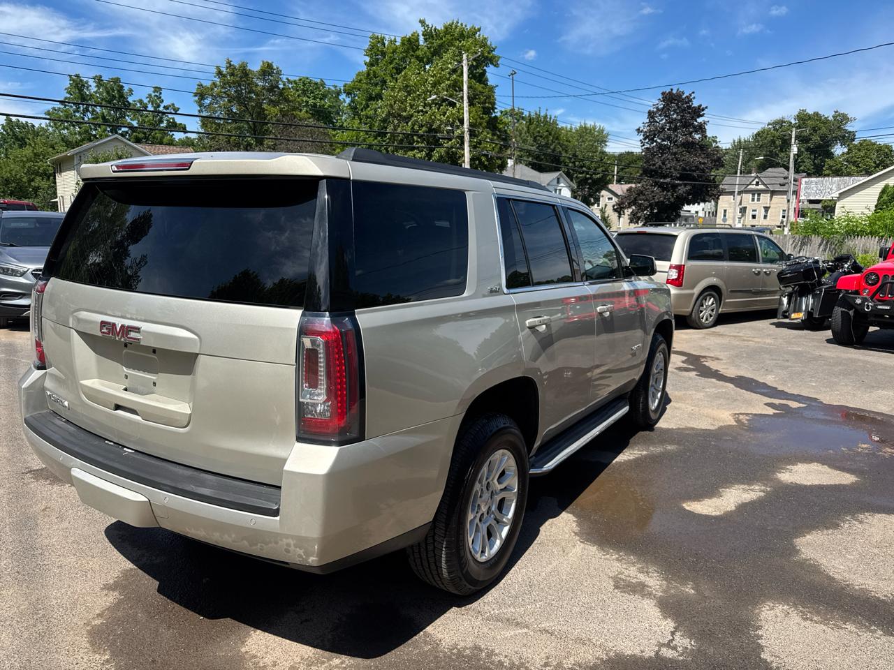 GMC Yukon SLT 4WD 2015