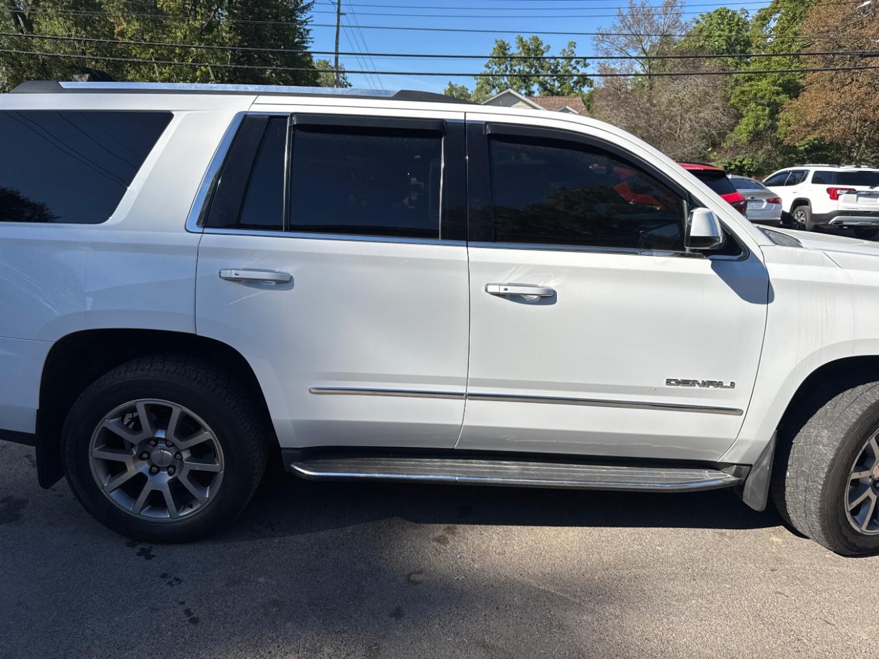 GMC Yukon Denali 4WD 2016