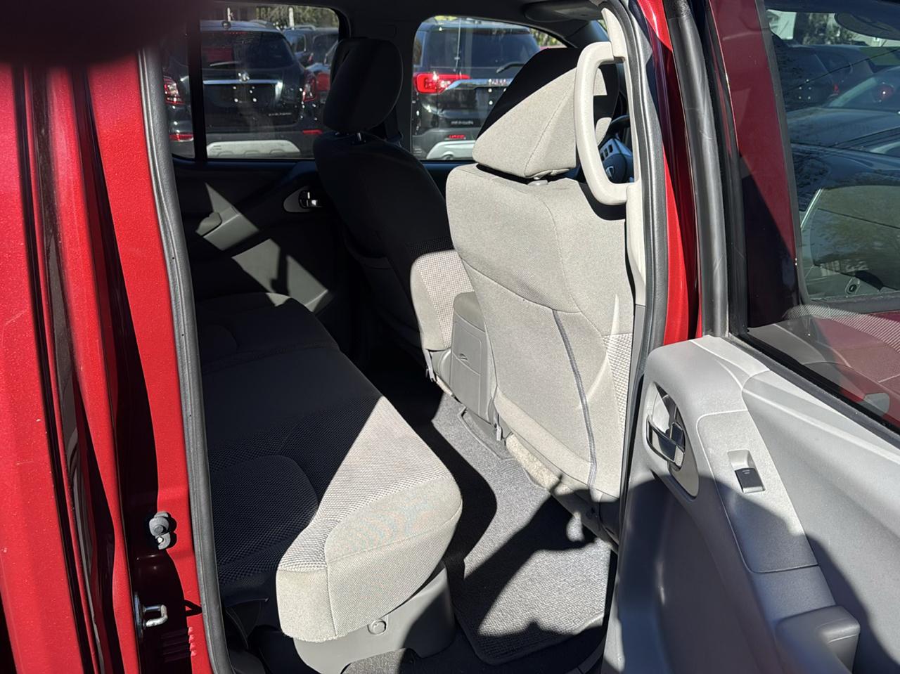 Nissan Frontier SL Crew Cab 5AT 4WD 2019