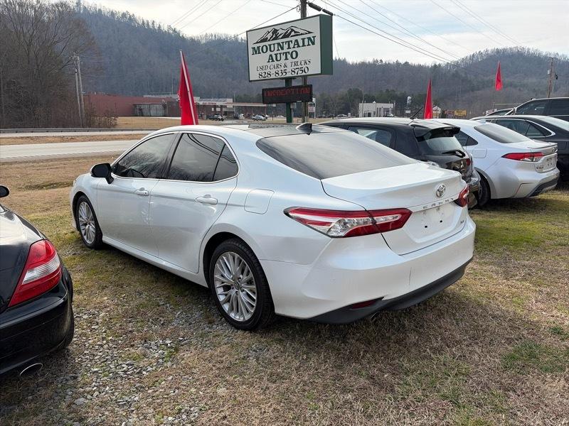 Toyota Camry XSE V6 2019