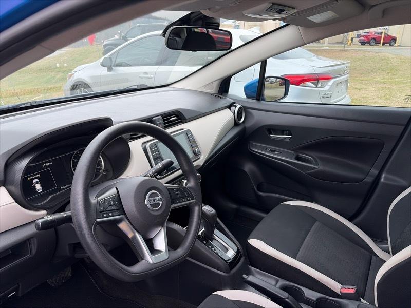 Nissan Versa SV 2022