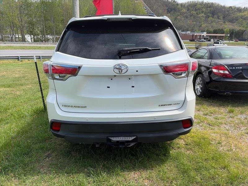 Toyota Highlander Limited AWD V6 2016