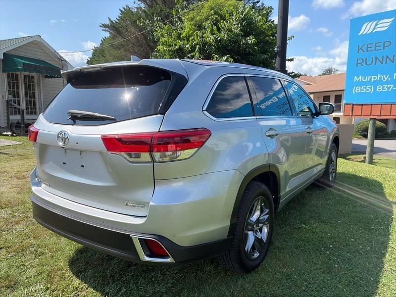 Toyota Highlander Limited FWD V6 2019