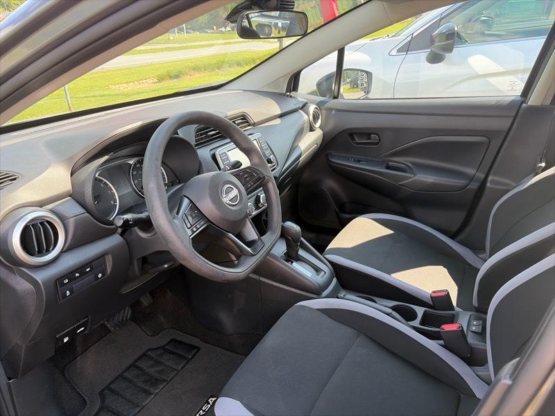 Nissan Versa S CVT 2025