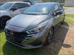 2025 Nissan Versa 