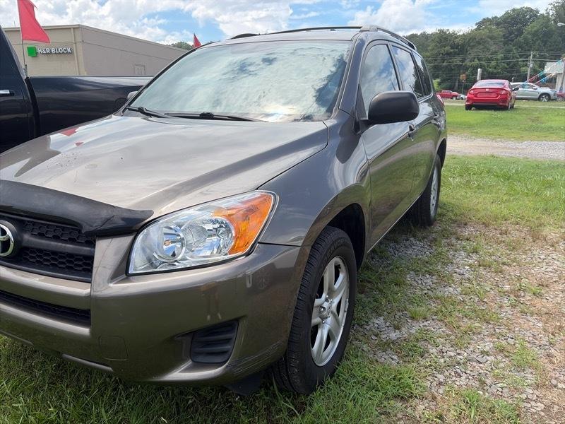 Toyota RAV4 Base I4 2WD 2010