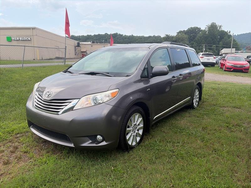 Toyota Sienna Limited AWD 7-Passenger V6 2016