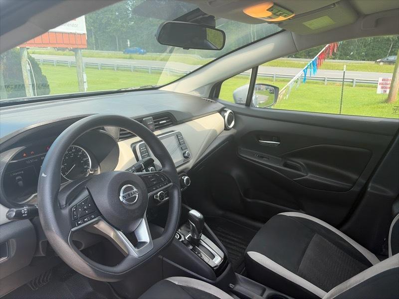 Nissan Versa SV 2020