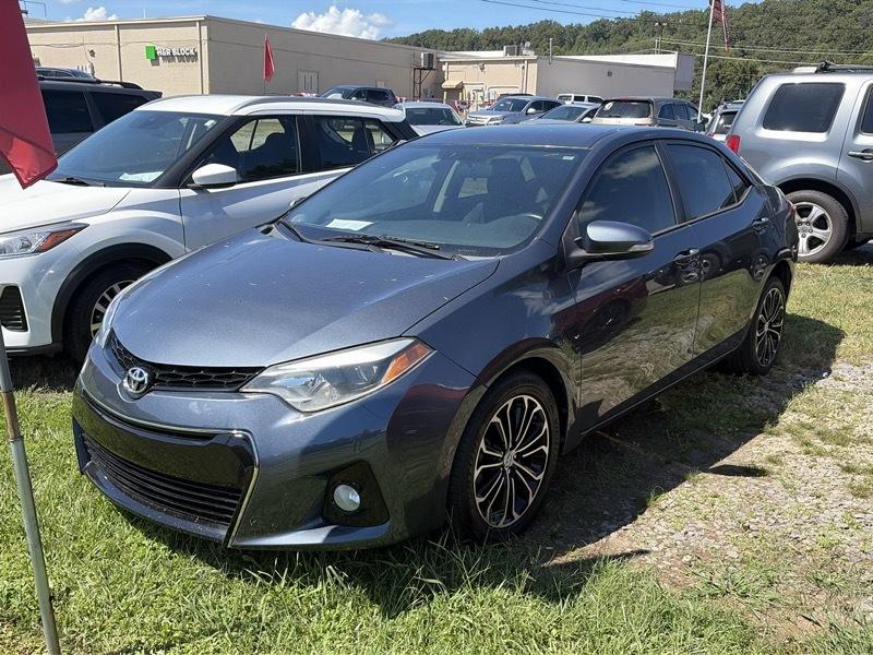 2015 Toyota Corolla L FWD photo