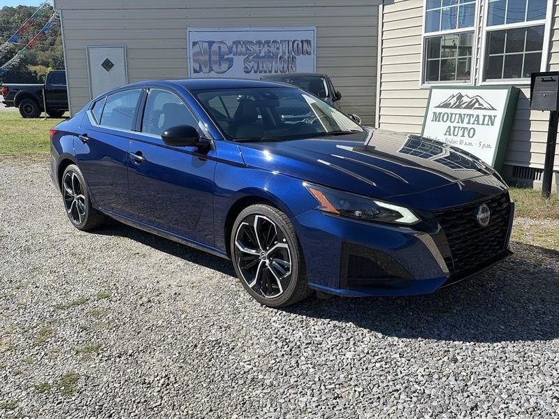 2024 Nissan Altima SR