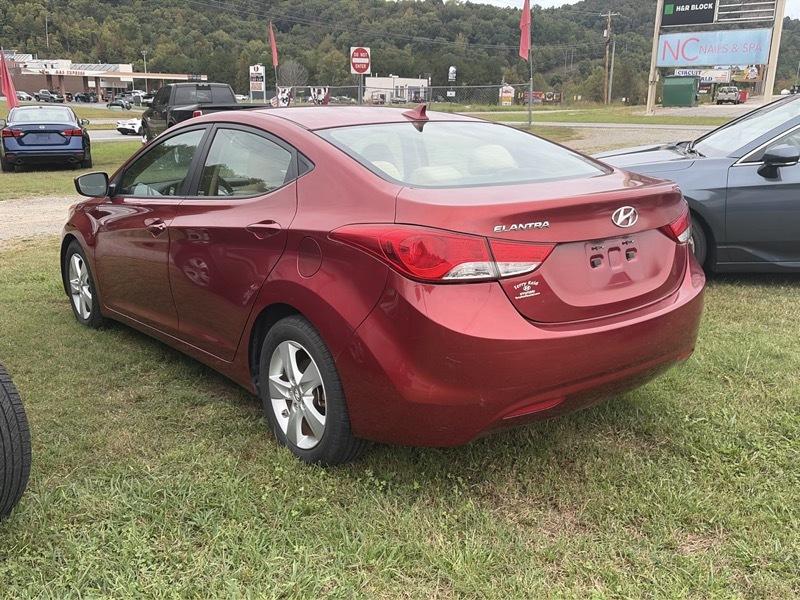 Hyundai Elantra Limited 2013