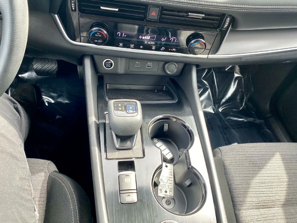 Nissan Rogue AWD SV 2021