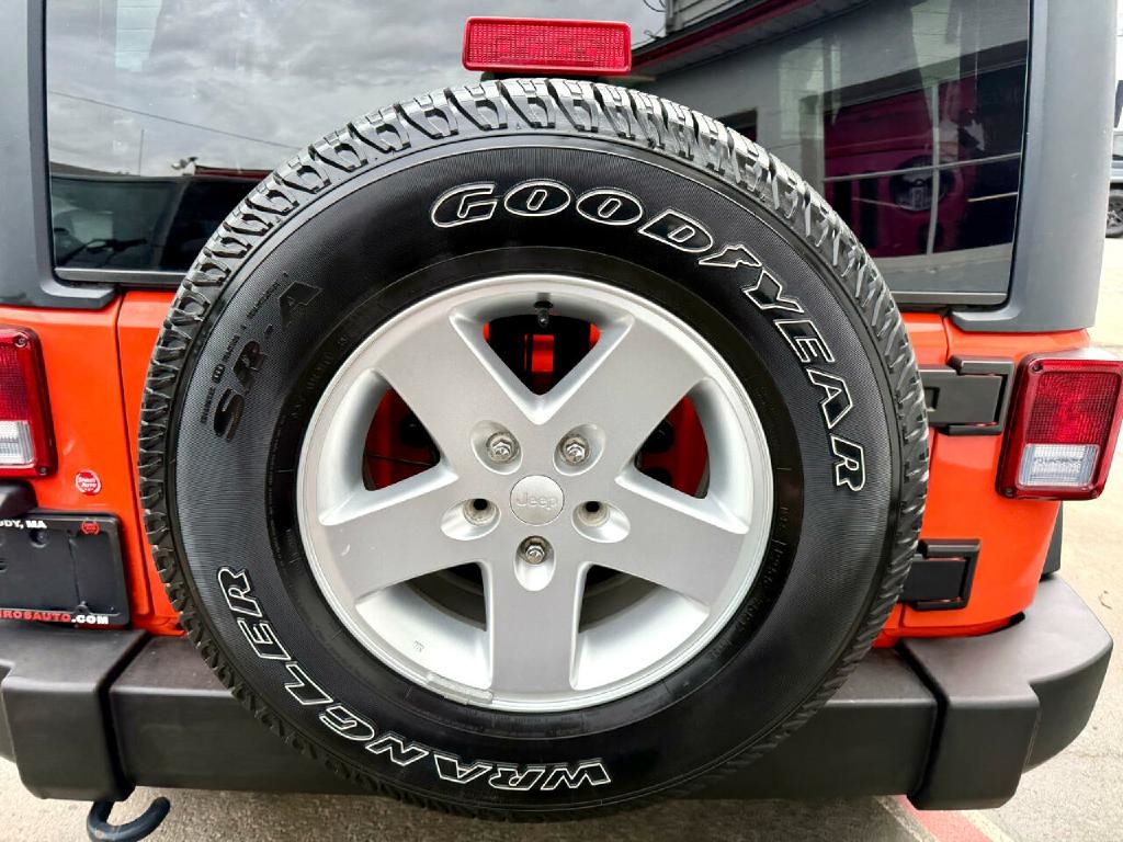 Jeep Wrangler Unlimited 4WD 4dr Sport 2015