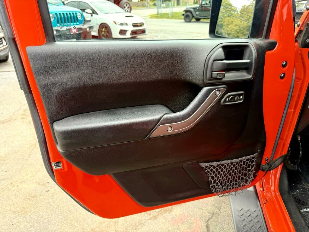 Jeep Wrangler Unlimited 4WD 4dr Sport 2015