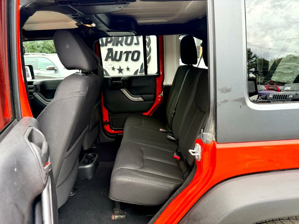 Jeep Wrangler Unlimited 4WD 4dr Sport 2015