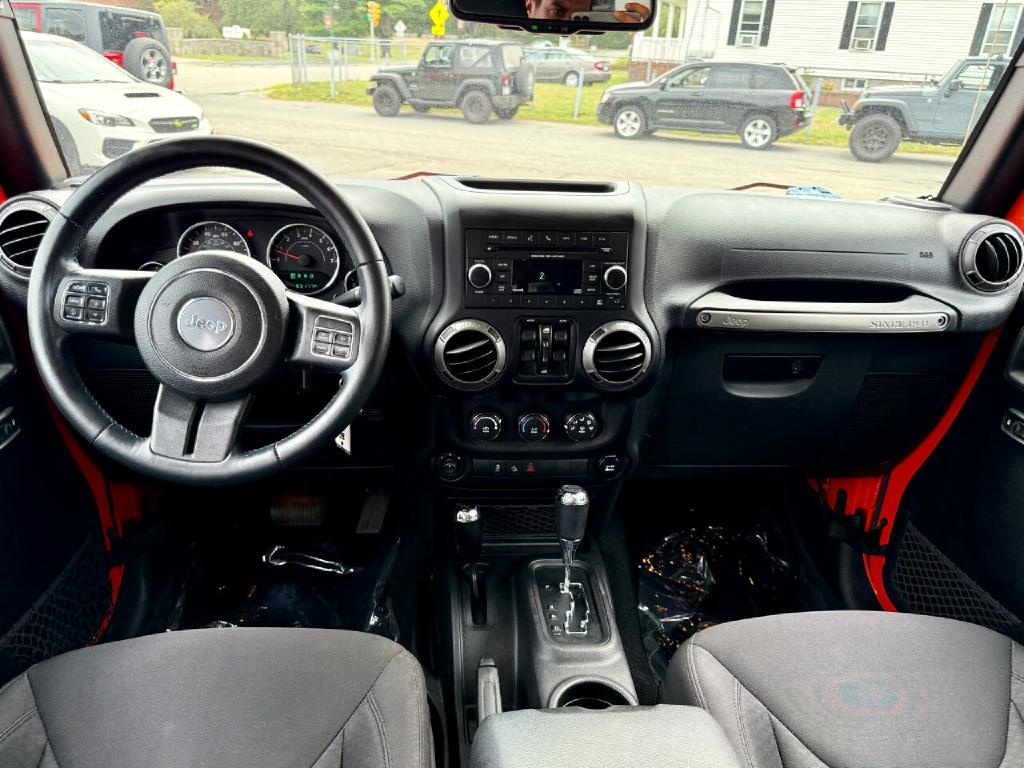 Jeep Wrangler Unlimited 4WD 4dr Sport 2015