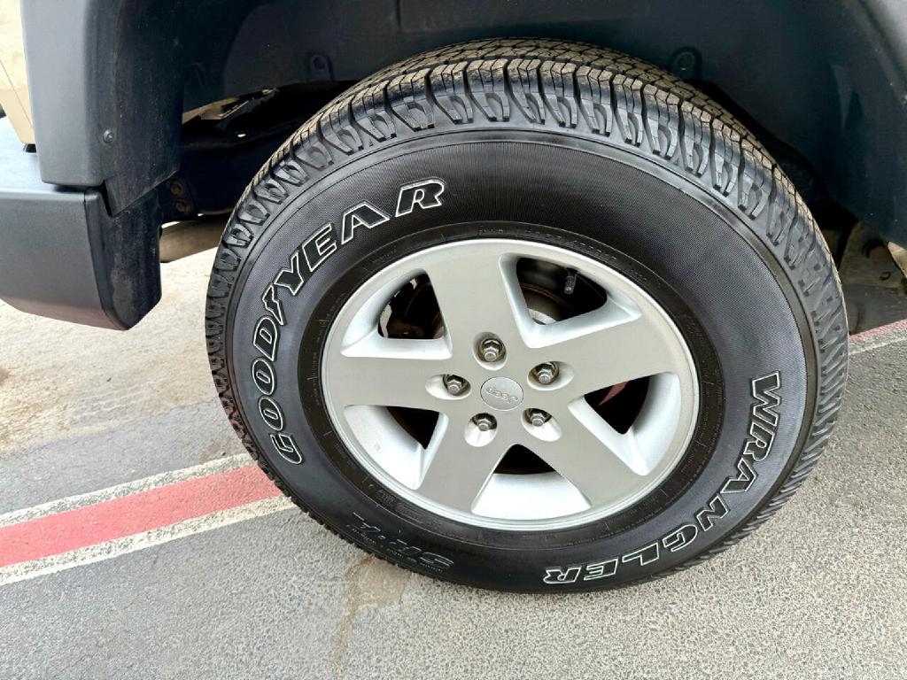 Jeep Wrangler Unlimited 4WD 4dr Sport 2016