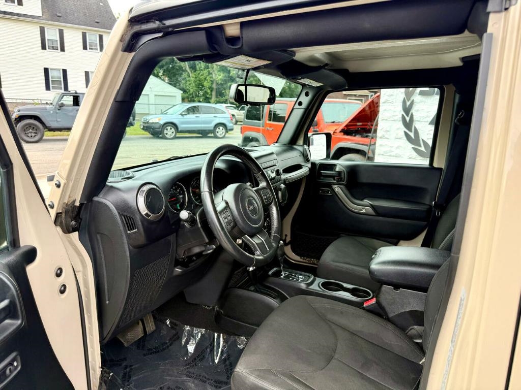 Jeep Wrangler Unlimited 4WD 4dr Sport 2016