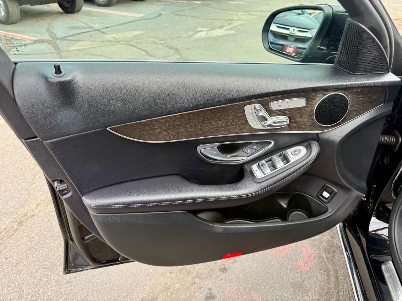 Mercedes-Benz C-Class C 300 4MATIC Sedan 2019 Mercedes-Benz C-Class C 300 4MATIC Sedan 2019