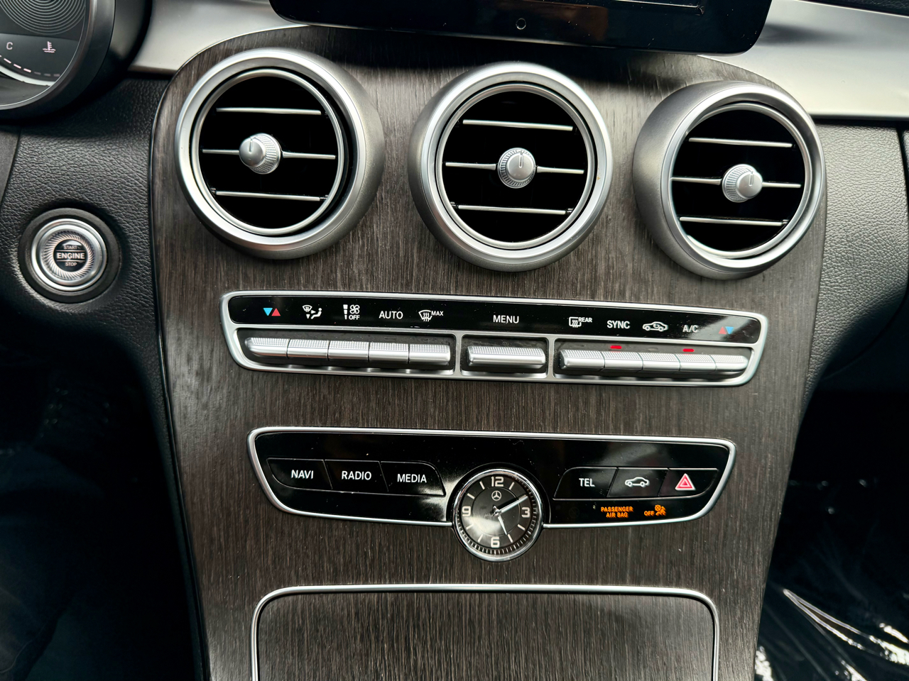 Mercedes-Benz C-Class C 300 4MATIC Sedan 2019 Mercedes-Benz C-Class C 300 4MATIC Sedan 2019