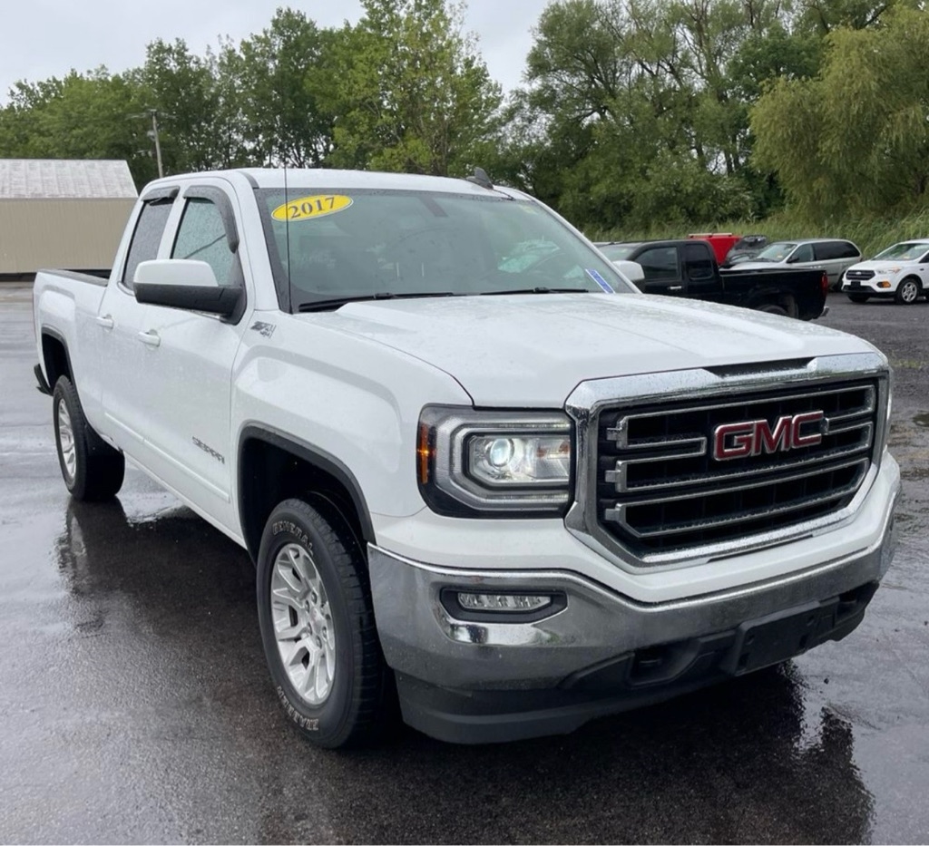 2017 GMC Sierra 1500 4WD Double Cab 143.5" SLE