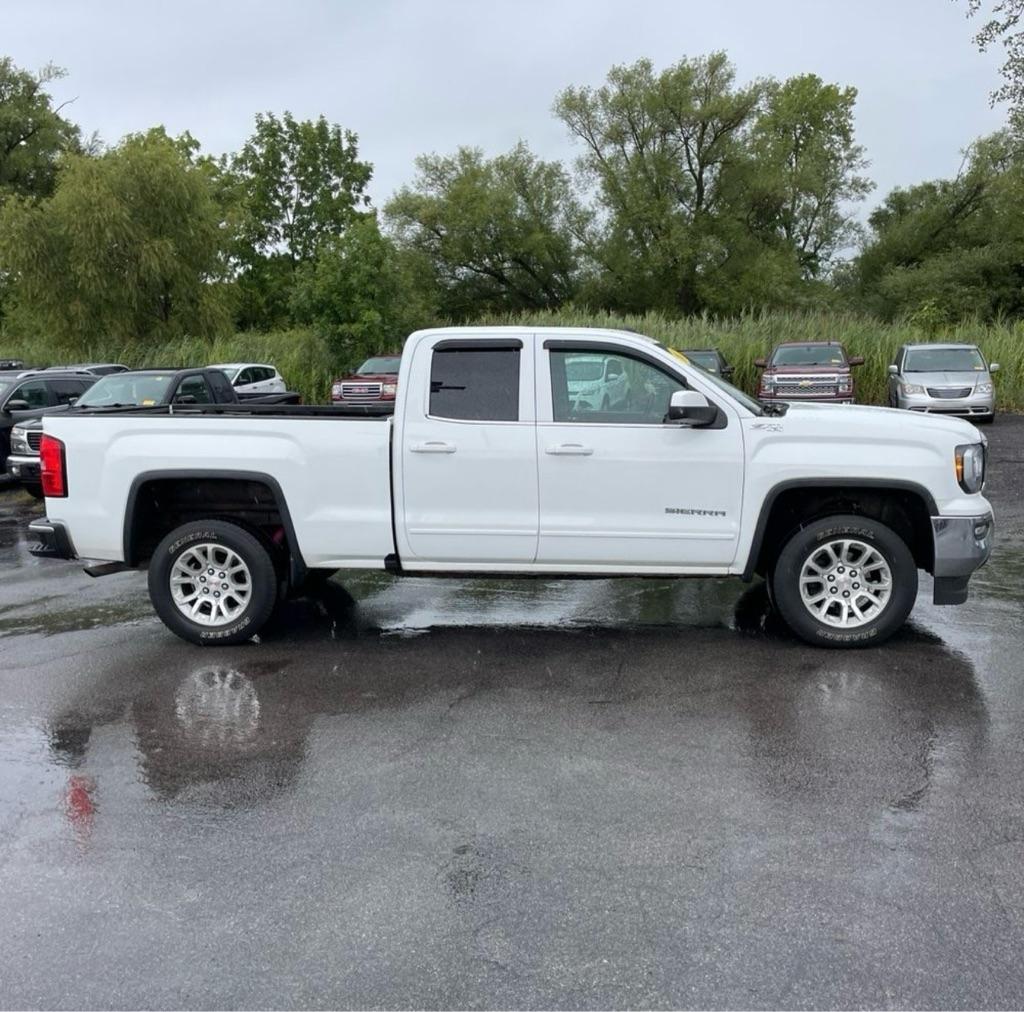 GMC Sierra 1500 4WD Double Cab 143.5" SLE 2017