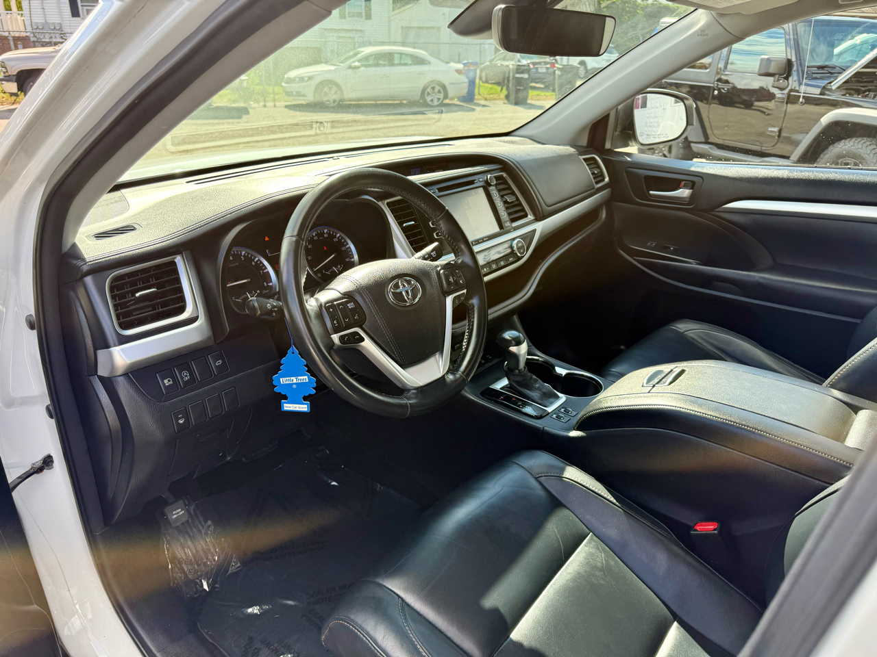 Toyota Highlander XLE V6 AWD (Natl) 2017 Toyota Highlander XLE V6 AWD (Natl) 2017