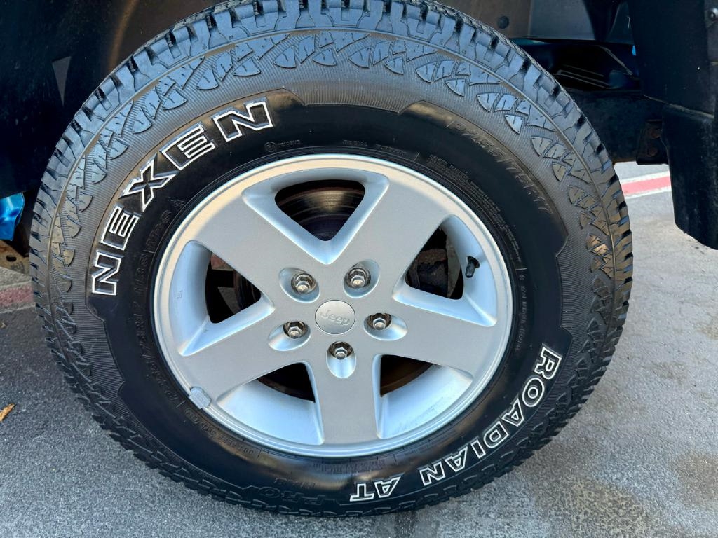 Jeep Wrangler 4WD 2dr Sport 2015