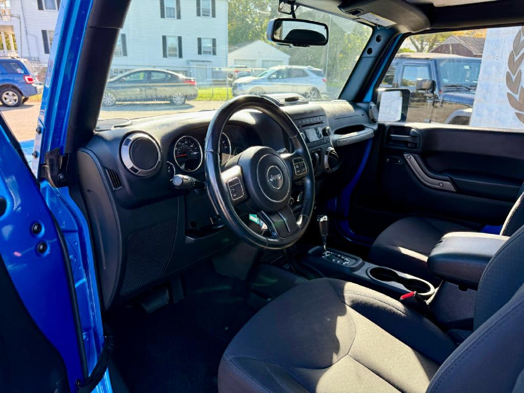 Jeep Wrangler 4WD 2dr Sport 2015