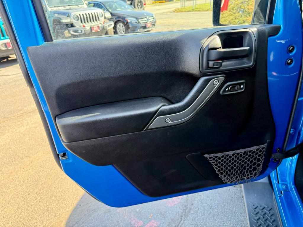 Jeep Wrangler 4WD 2dr Sport 2015