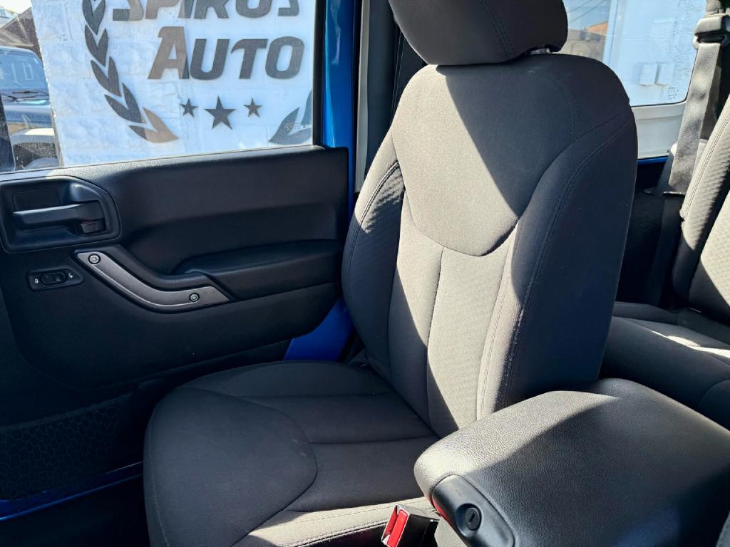 Jeep Wrangler 4WD 2dr Sport 2015