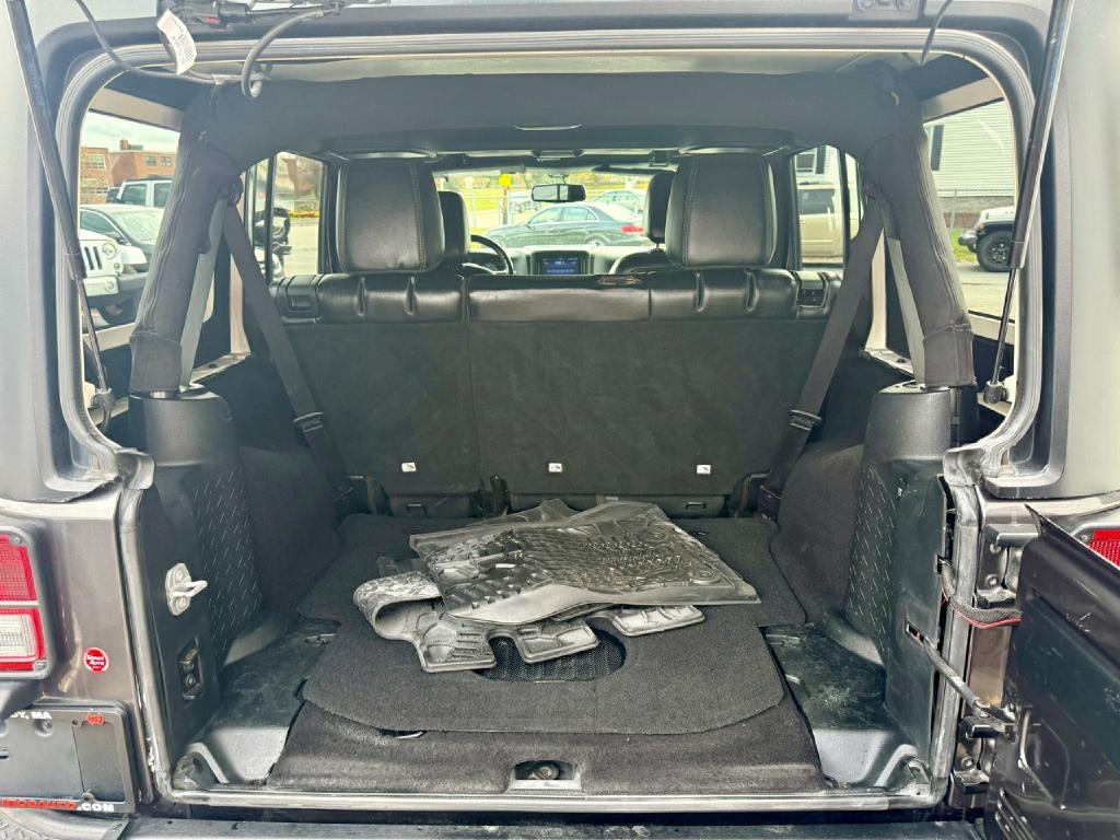 Jeep Wrangler Unlimited Winter 4x4 *Ltd Avail* 2017