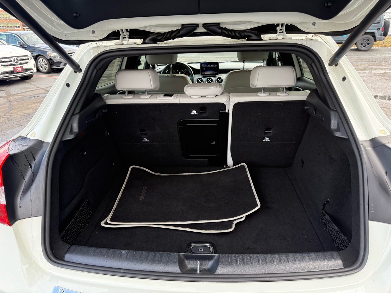 Mercedes-Benz GLA GLA 250 4MATIC SUV 2018