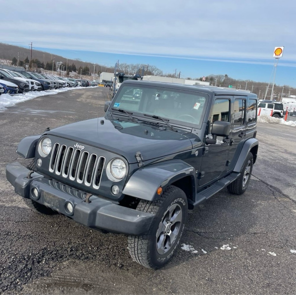 2016 Jeep Wrangler Unlimited 4WD 4dr Sahara