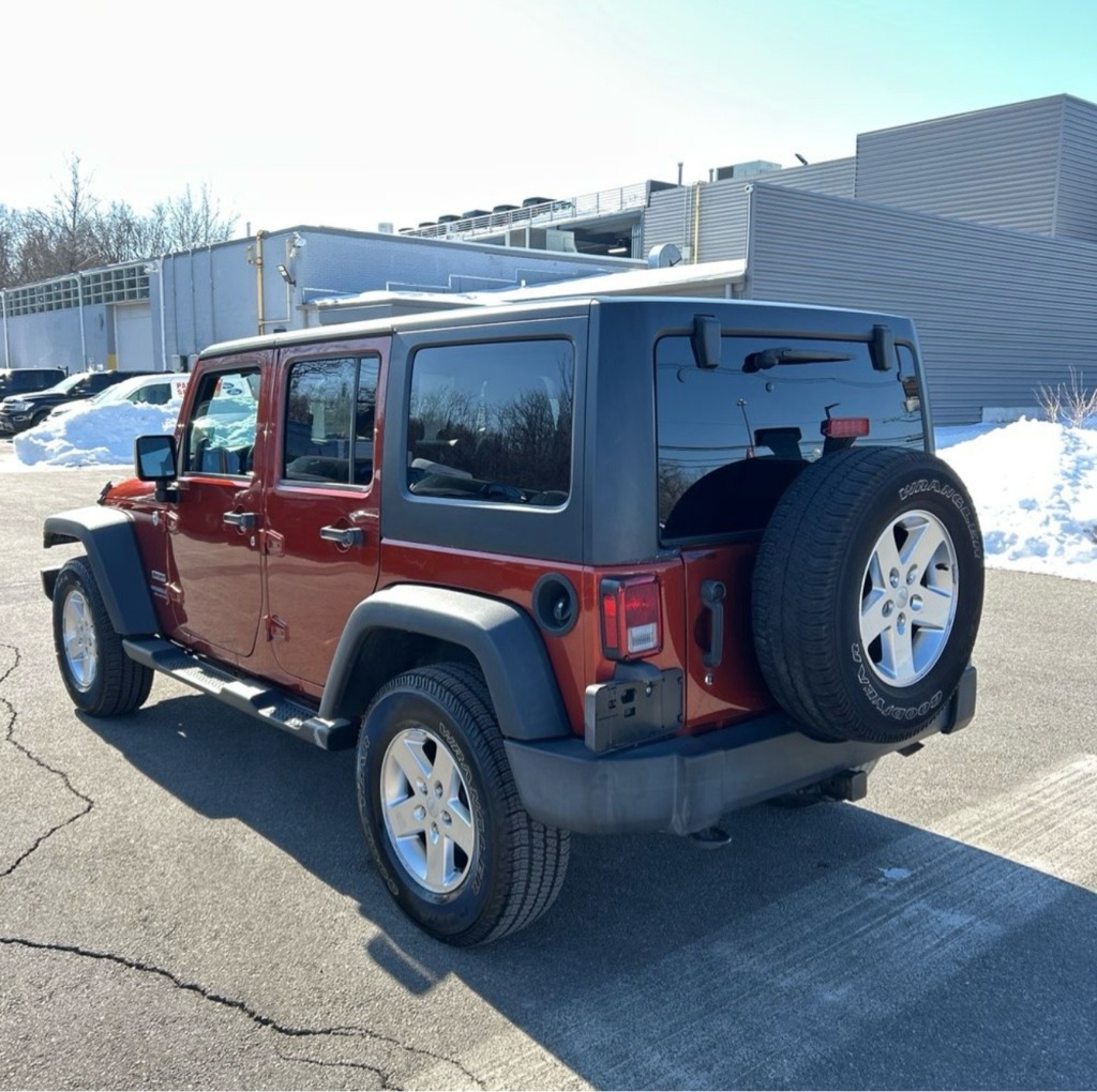 Jeep Wrangler Unlimited 4WD 4dr Sport 2014