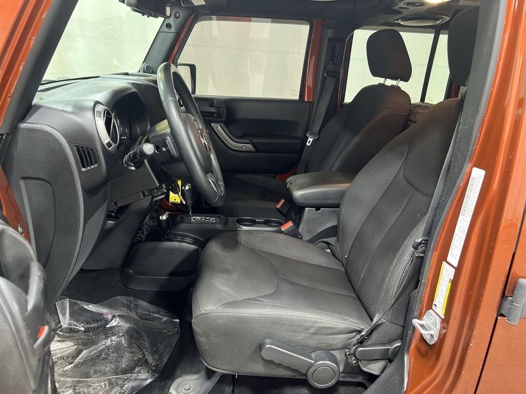 Jeep Wrangler Unlimited 4WD 4dr Sport 2014