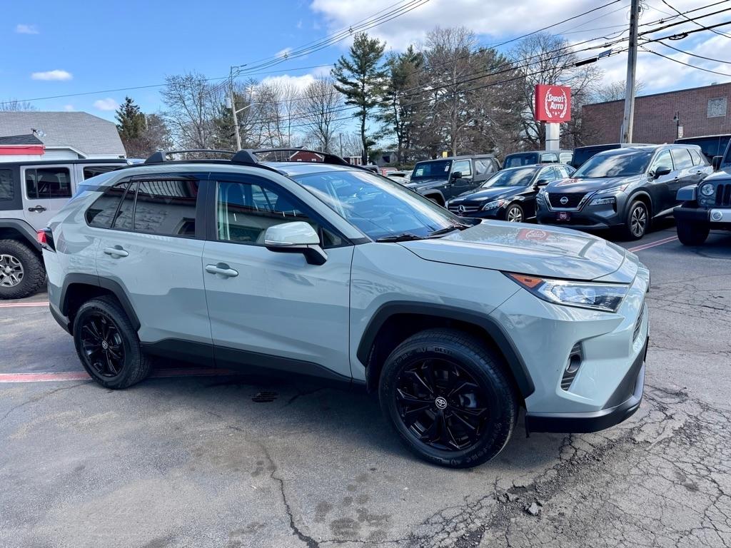 Toyota RAV4 XLE AWD (Natl) 2021