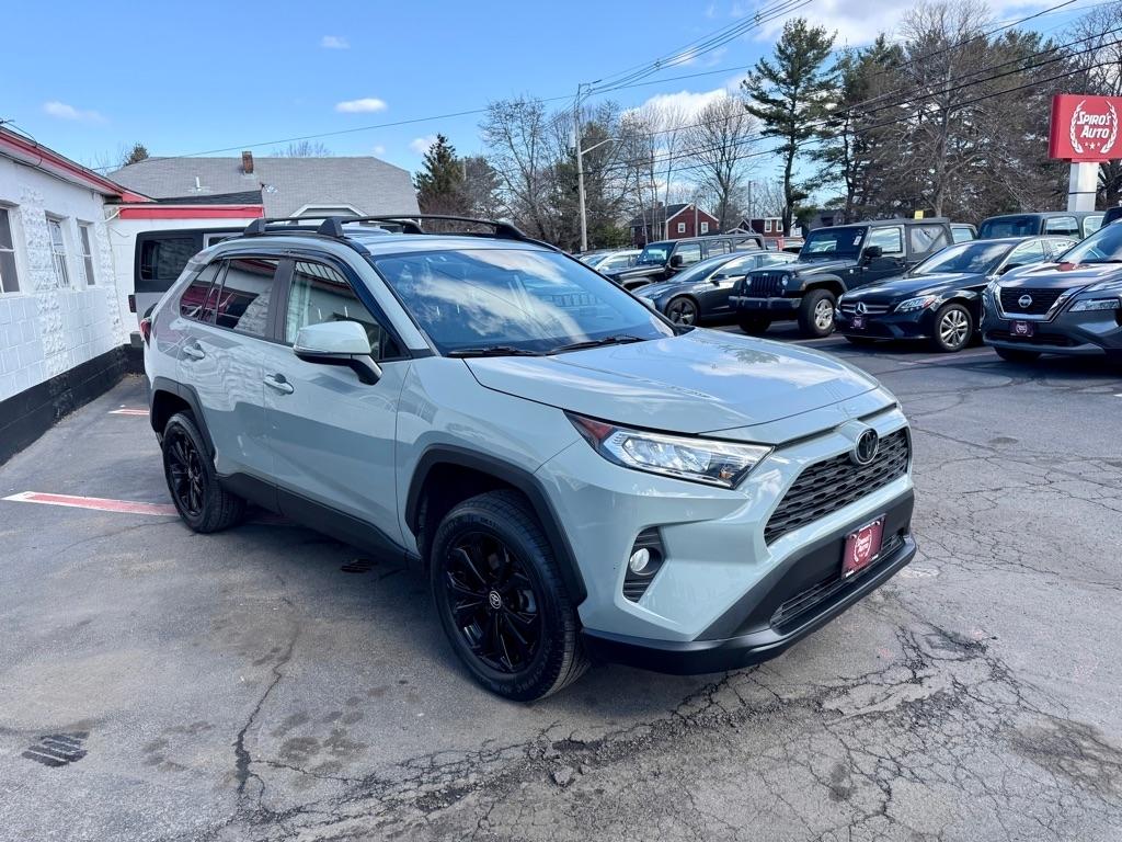 Toyota RAV4 XLE AWD (Natl) 2021