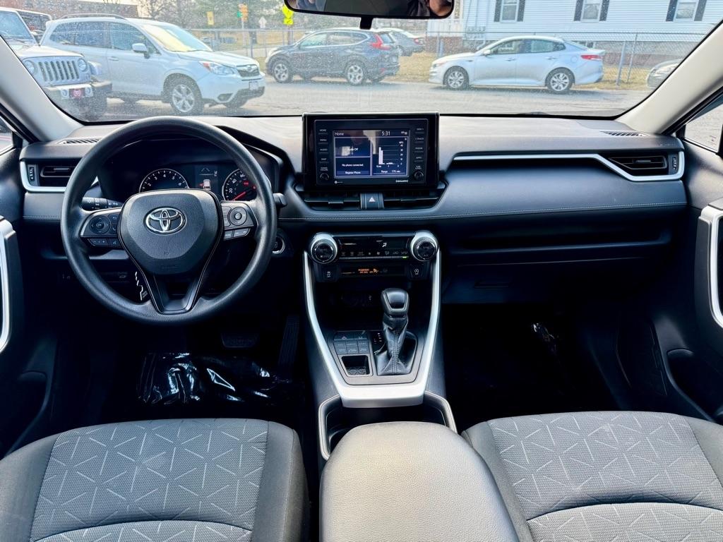 Toyota RAV4 XLE AWD (Natl) 2021