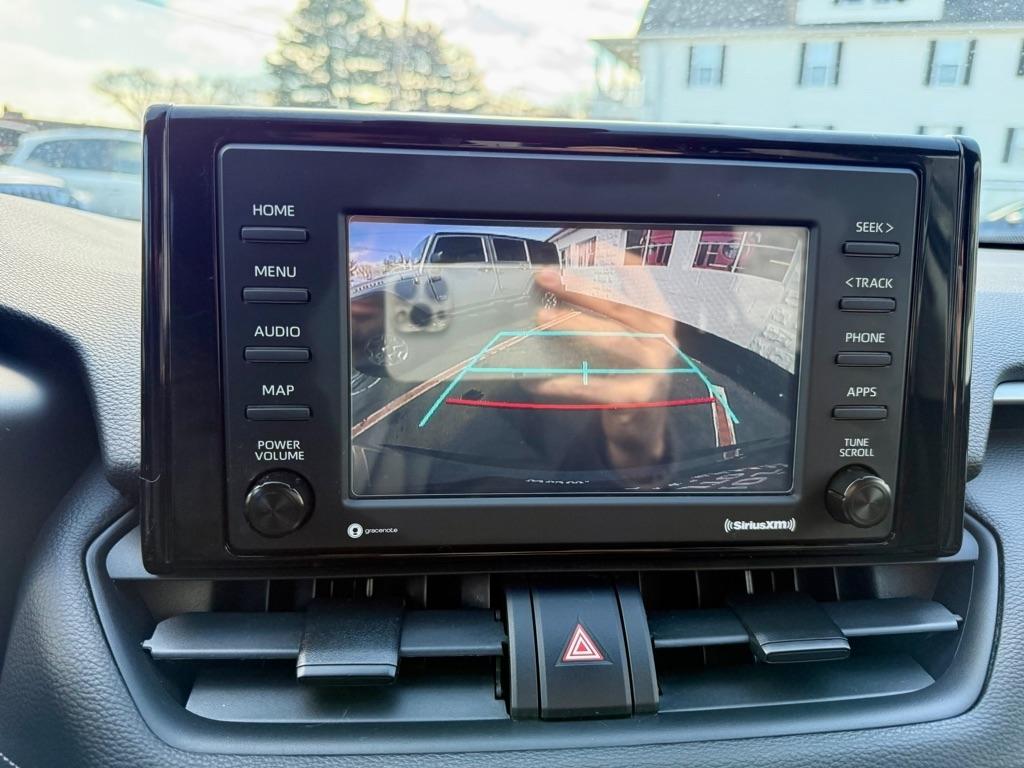 Toyota RAV4 XLE AWD (Natl) 2021