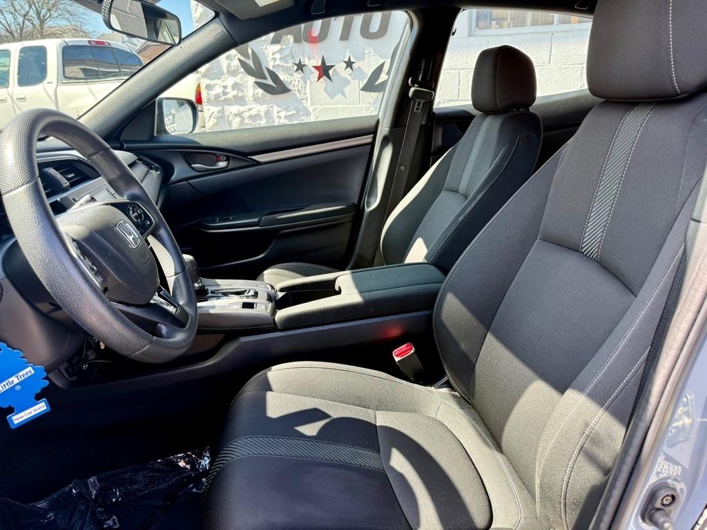 Honda Civic Hatchback LX CVT 2019