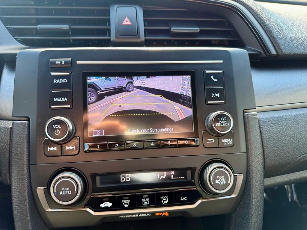 Honda Civic Hatchback LX CVT 2019