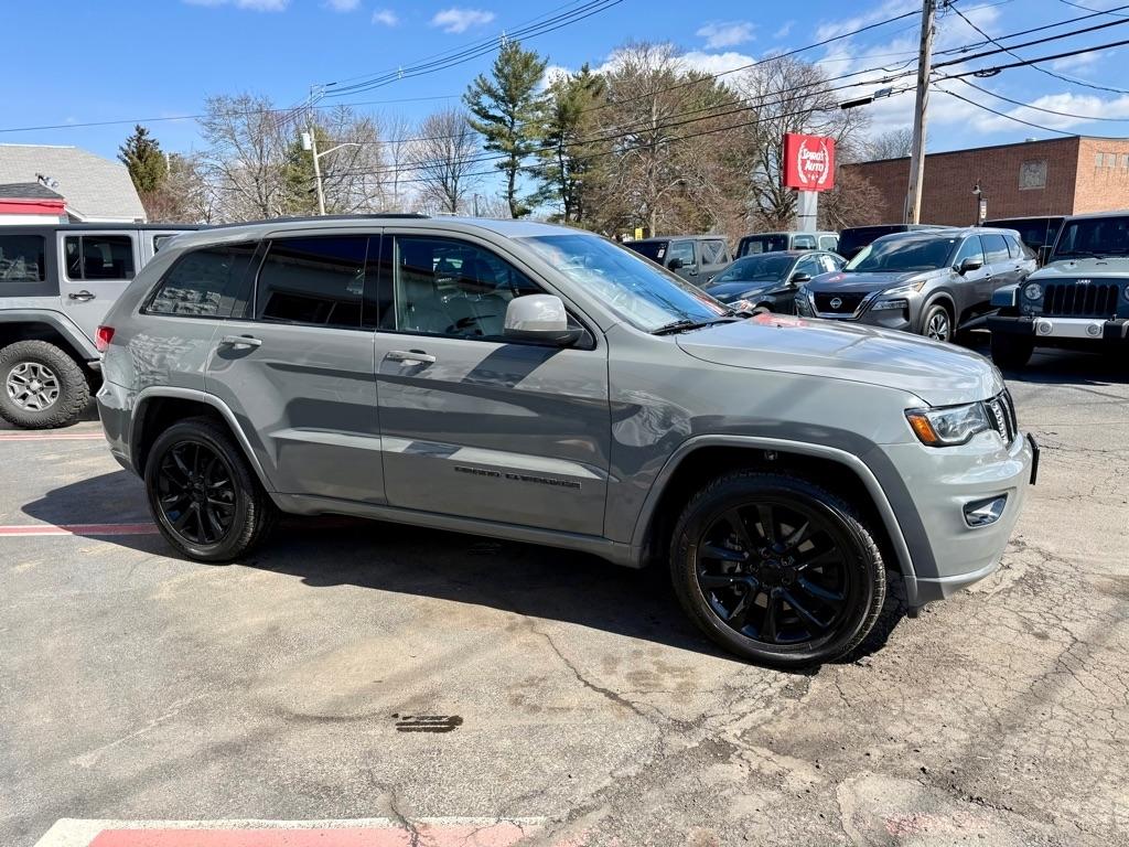 Jeep Grand Cherokee Laredo X 4x4 2021